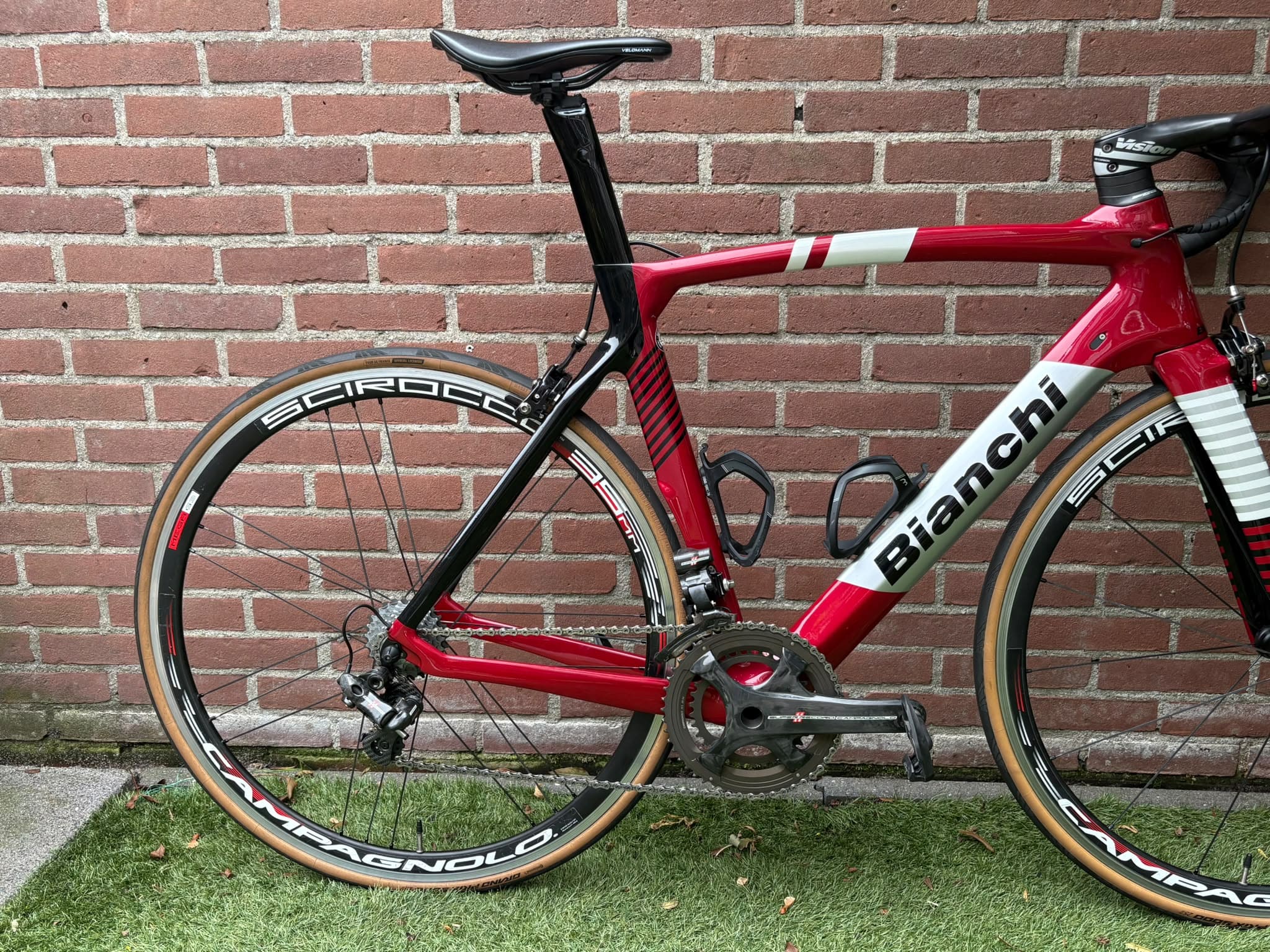 Bianchi Oltre XR4 Limited Edition โ photo 2